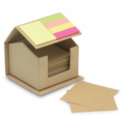 Caja forma casita con notas adhesivas de colores