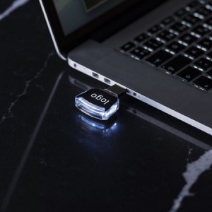  Memorias USB con logo personalizado iluminado para regalos publicitarios personalizados